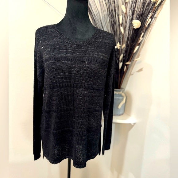 À La Carte's Versatile Black Cowl Neck Sweater size Medium - Picture 3 of 11